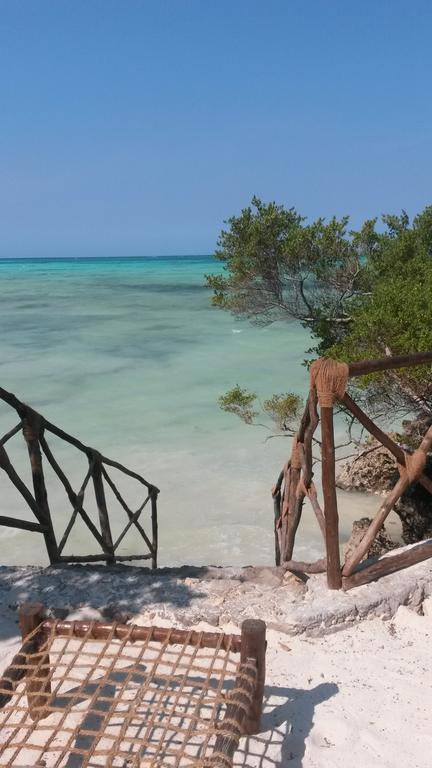 Zanzibar Rock Hotel Экстерьер фото